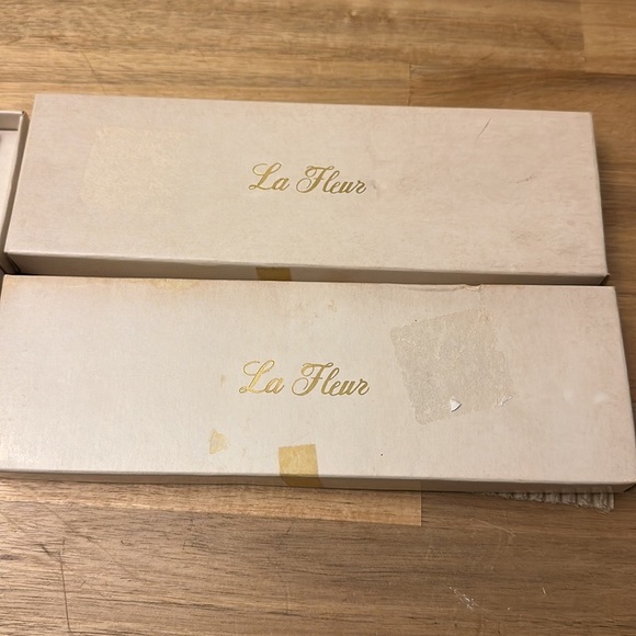 LA FLEUR ⭐️ JAPAN porcelain place cards 12 pcs - Picture 3 of 6